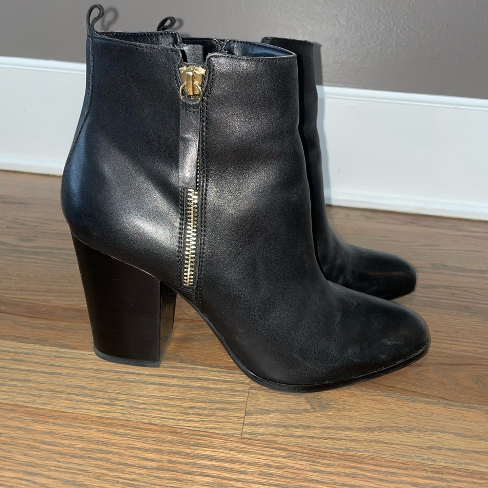 Black also booties